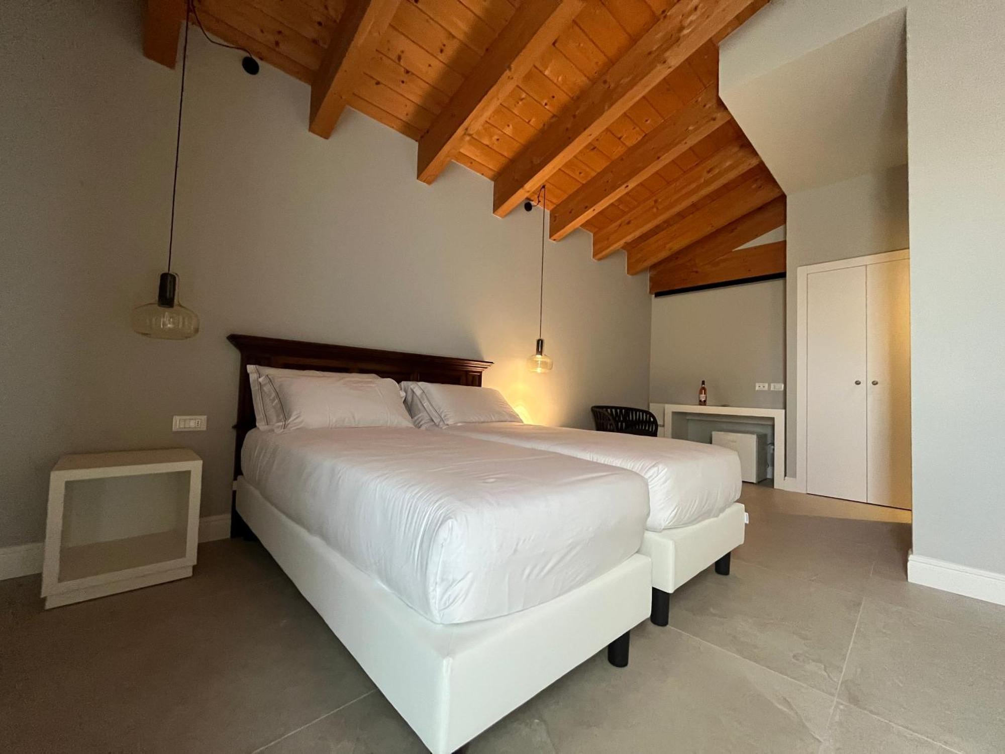 Agriturismo La Rondinella ラツィーゼ エクステリア 写真
